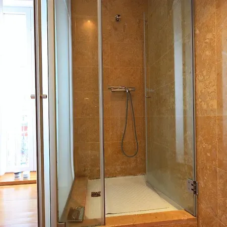 Myplace - - Camoes Lisboa